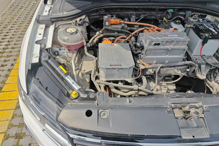 Used Volkswagen Bora Pure Electric 2020 Shan Model Engine Bay Right
