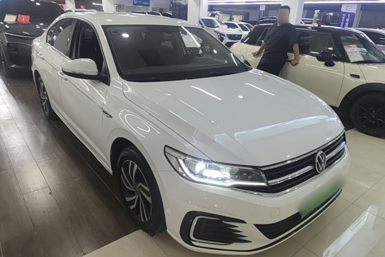 Used Volkswagen Bora Pure Electric 2020 Shan Model Front Right 45 Deg