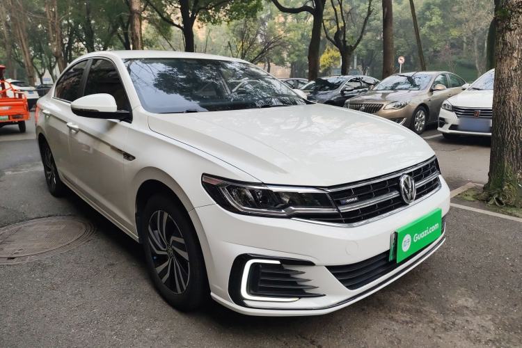 Used Volkswagen Bora Pure Electric 2020 Shan Model Front Right 45 Deg