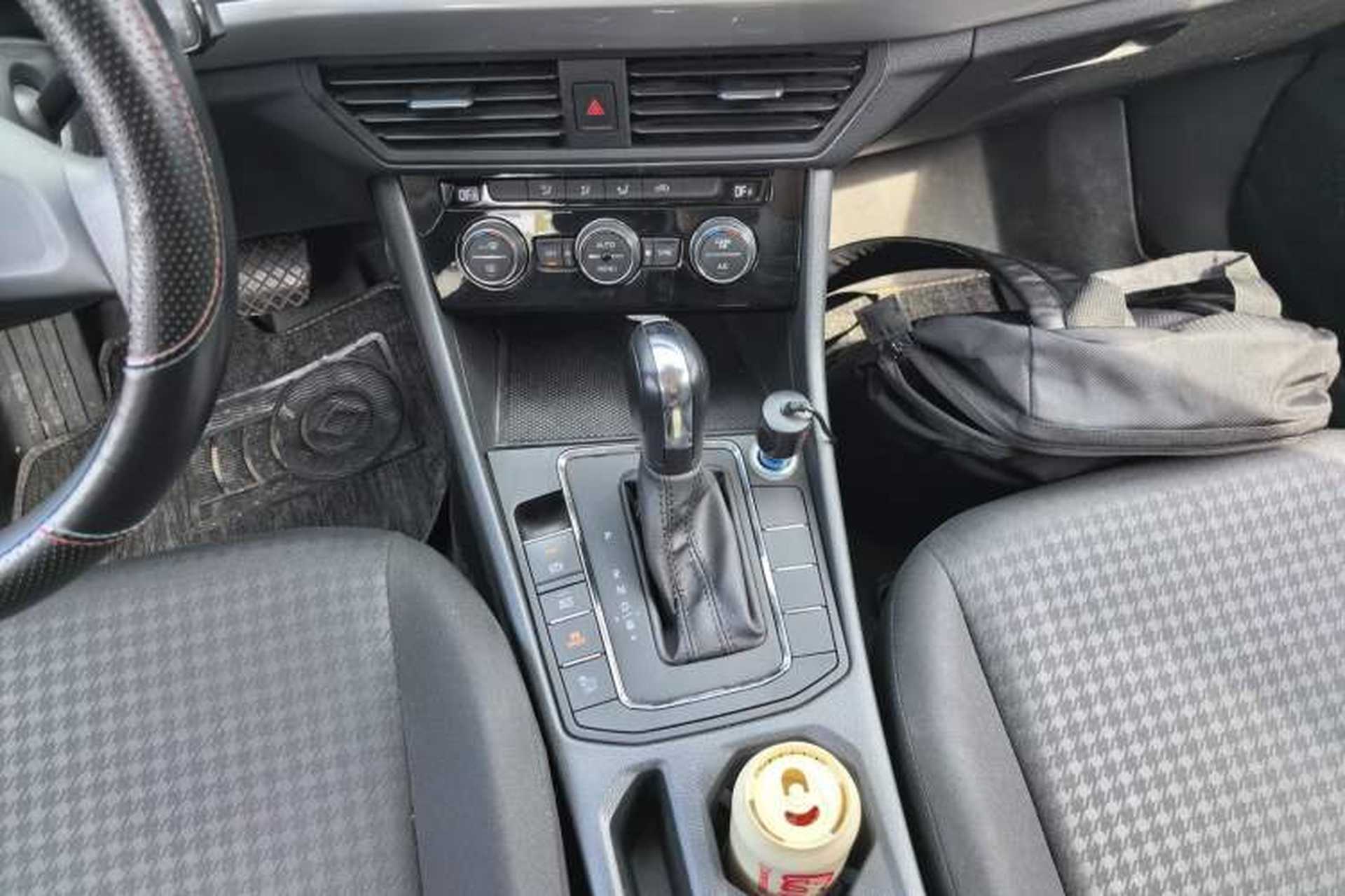 Used Volkswagen Bora Pure Electric 2020 Shan Model Gear Lever