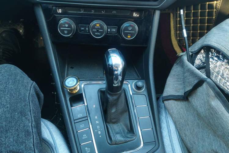 Used Volkswagen Bora Pure Electric 2020 Shan Model Gear Lever