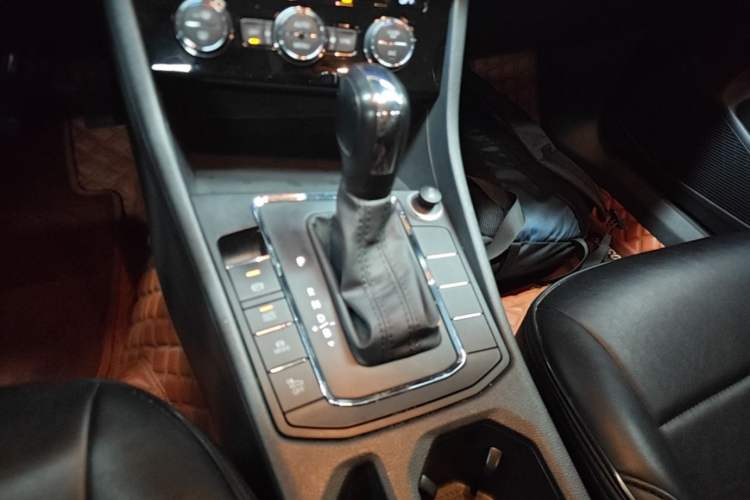Used Volkswagen Bora Pure Electric 2020 Shan Model Gear Lever