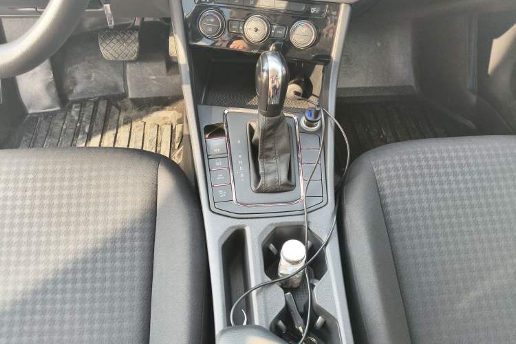 Used Volkswagen Bora Pure Electric 2020 Shan Model Gear Lever