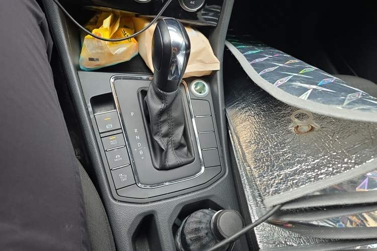 Used Volkswagen Bora Pure Electric 2020 Shan Model Gear Lever