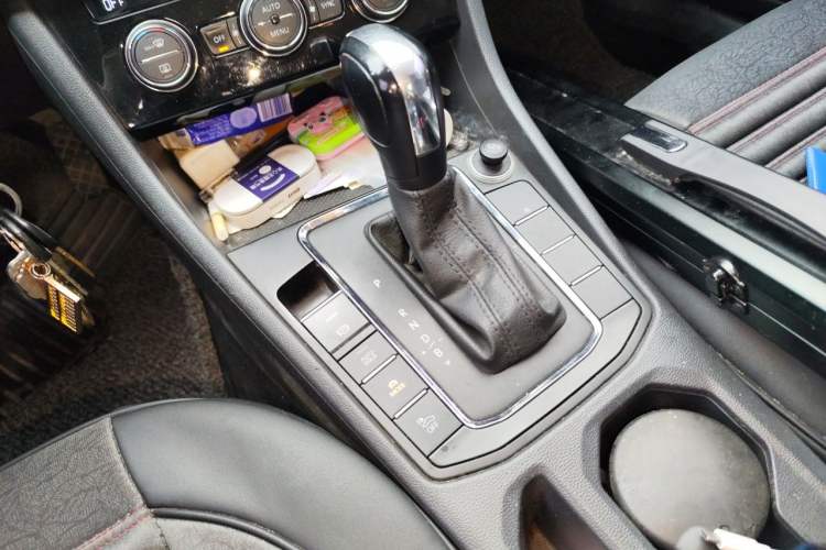 Used Volkswagen Bora Pure Electric 2020 Shan Model Gear Lever