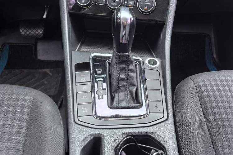 Used Volkswagen Bora Pure Electric 2020 Shan Model Gear Lever