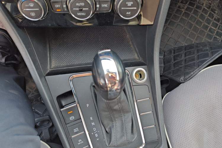 Used Volkswagen Bora Pure Electric 2020 Shan Model Gear Lever