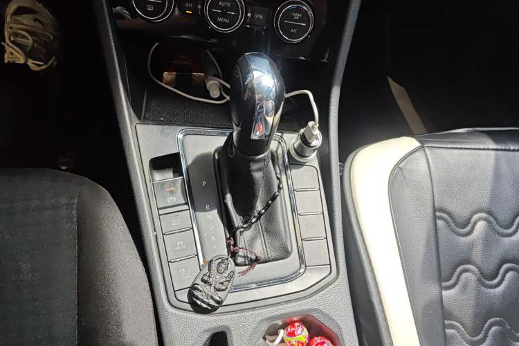 Used Volkswagen Bora Pure Electric 2020 Shan Model Gear Lever
