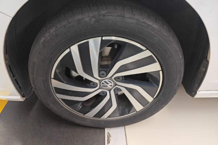 Used Volkswagen Bora Pure Electric 2020 Shan Model Left Front Wheel Hub