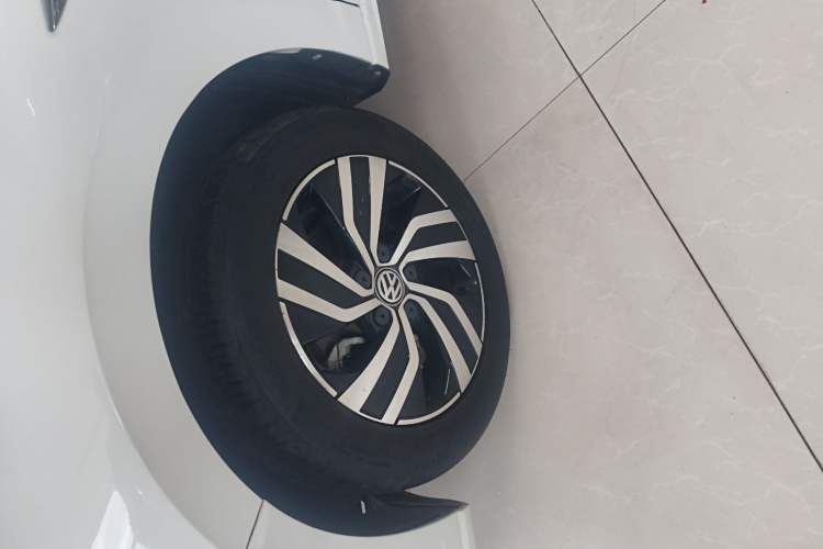 Used Volkswagen Bora Pure Electric 2020 Shan Model Left Front Wheel Hub