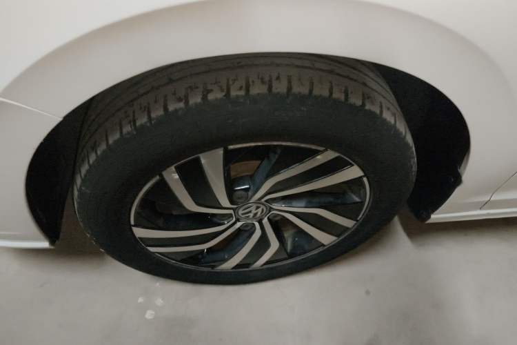 Used Volkswagen Bora Pure Electric 2020 Shan Model Left Front Wheel Hub