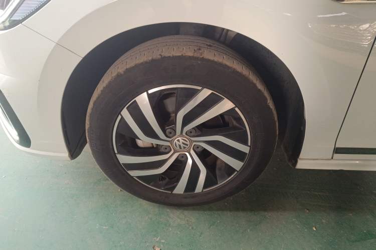 Used Volkswagen Bora Pure Electric 2020 Shan Model Left Front Wheel Hub