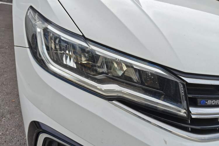 Used Volkswagen Bora Pure Electric 2020 Shan Model Right Front Headlight