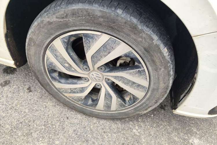 Used Volkswagen Bora Pure Electric 2020 Shan Model Right Front Wheel Hub