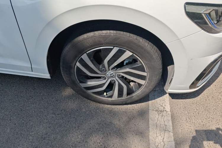 Used Volkswagen Bora Pure Electric 2020 Shan Pro Right Front Wheel Hub
