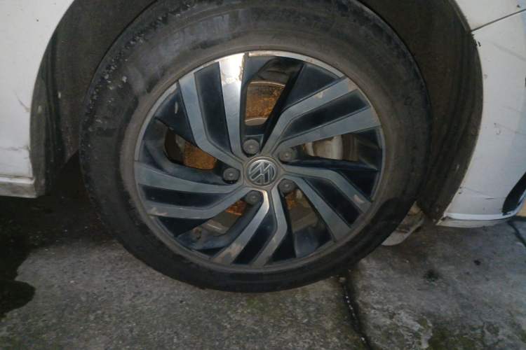 Used Volkswagen Bora Pure Electric 2020 Shan Model Right Front Wheel Hub
