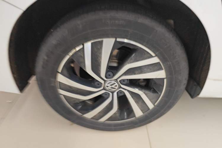 Used Volkswagen Bora Pure Electric 2020 Shan Model Right Rear Wheel Hub