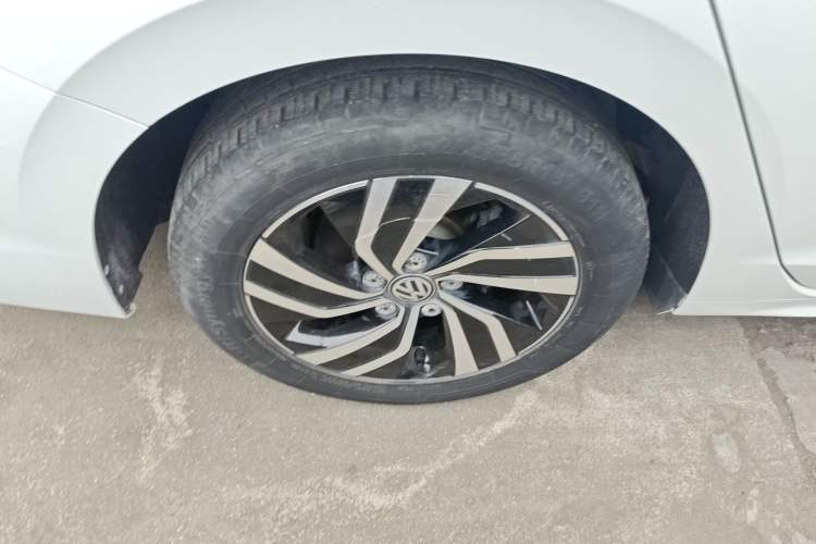 Used Volkswagen Bora Pure Electric 2020 Shan Model Right Rear Wheel Hub