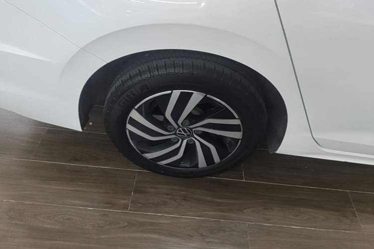 Used Volkswagen Bora Pure Electric 2020 Shan Model Right Rear Wheel Hub