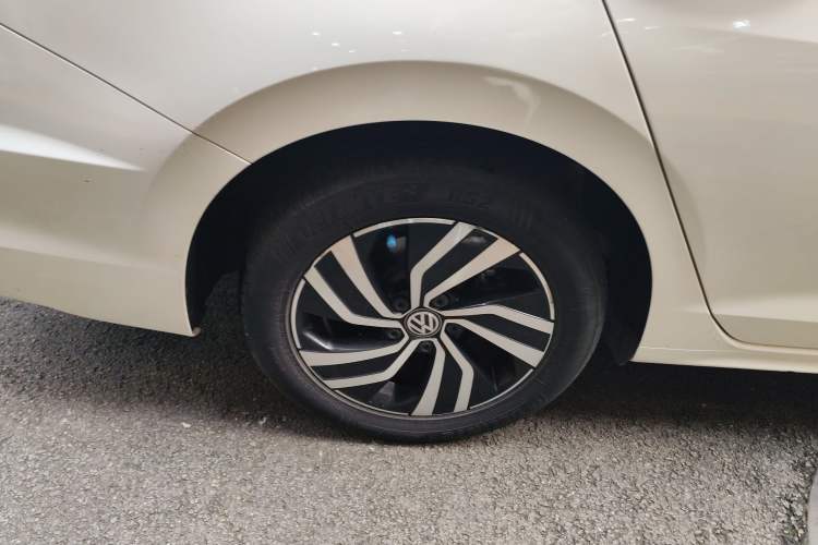 Used Volkswagen Bora Pure Electric 2020 Shan Model Right Rear Wheel Hub