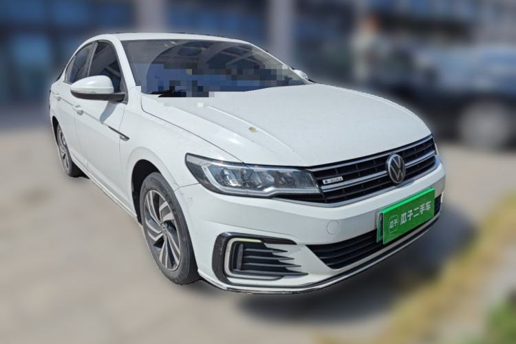 Used Volkswagen Bora Pure Electric 2021 Shang Model Front Right 45 Deg