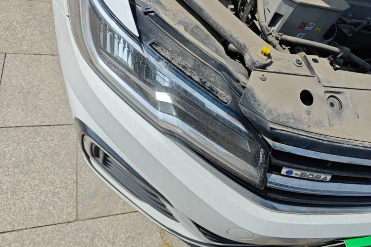 Used Volkswagen Bora Pure Electric 2021 Shang Model Right Front Headlight