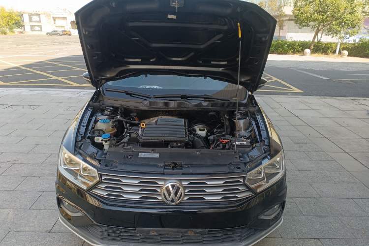 Used Volkswagen C-TREK 2017 1.6L Automatic Comfort Model Engine Bay