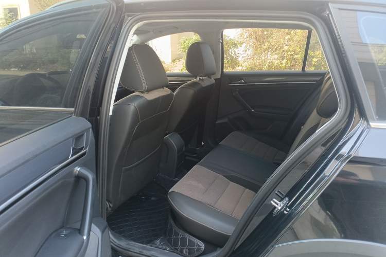 Used Volkswagen C-TREK 2017 1.6L Automatic Comfort Model Left Rear Seat