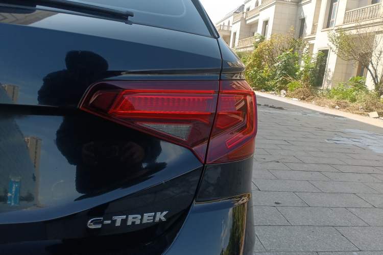 Used Volkswagen C-TREK 2017 1.6L Automatic Comfort Model Right Rear Taillight