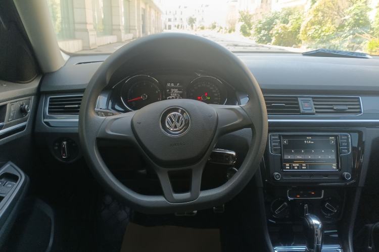 Used Volkswagen C-TREK 2017 1.6L Automatic Comfort Model Steering Wheel