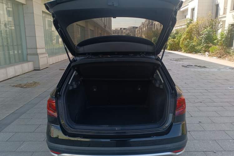 Used Volkswagen C-TREK 2017 1.6L Automatic Comfort Model Trunk