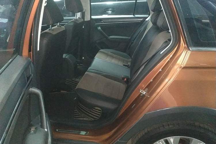 Used Volkswagen C-TREK 2018 230TSI Manual Comfort Version Interior 4
