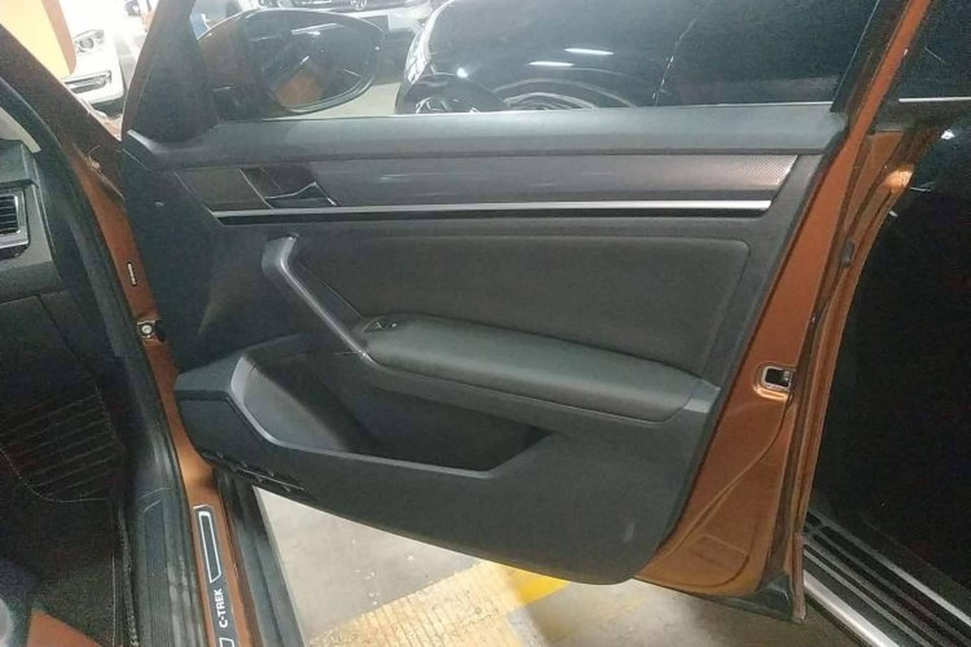 Used Volkswagen C-TREK 2018 230TSI Manual Comfort Version Interior 5
