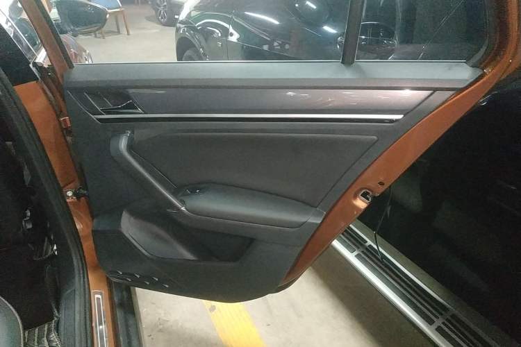 Used Volkswagen C-TREK 2018 230TSI Manual Comfort Version Interior 6