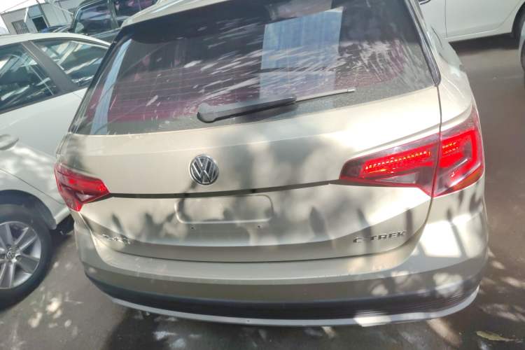 Used Volkswagen C-TREK 2017 1.6L Automatic Comfort Model Exterior 4