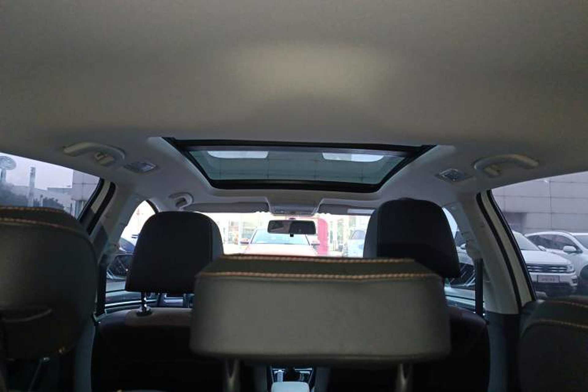 Used Volkswagen C-TREK 2018 1.5L Manual Comfort Model Headliner