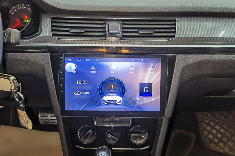 Used Volkswagen C-TREK 2018 1.5L Automatic Comfort Model Audio And AC Panel