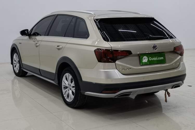 Used Volkswagen C-TREK 2018 1.5L Automatic Comfort Model Exterior 5