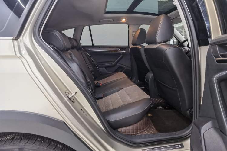 Used Volkswagen C-TREK 2018 1.5L Automatic Comfort Model Interior 3