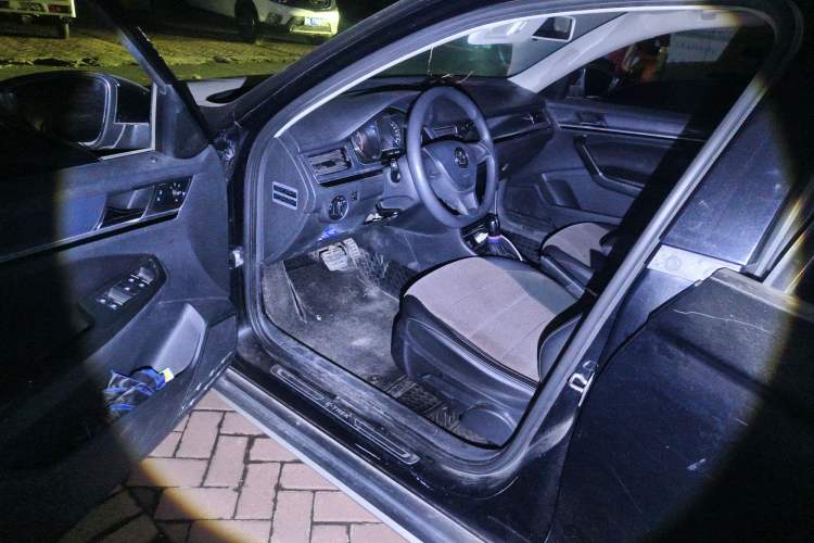 Used Volkswagen C-TREK 2017 1.6L Automatic Comfort Model Driver Seat