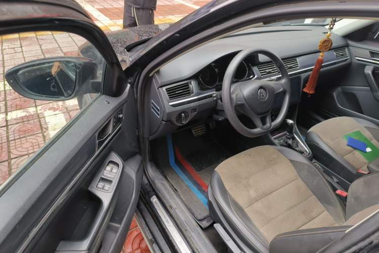 Used Volkswagen C-TREK 2017 230TSI DSG Comfort Version Driver Seat