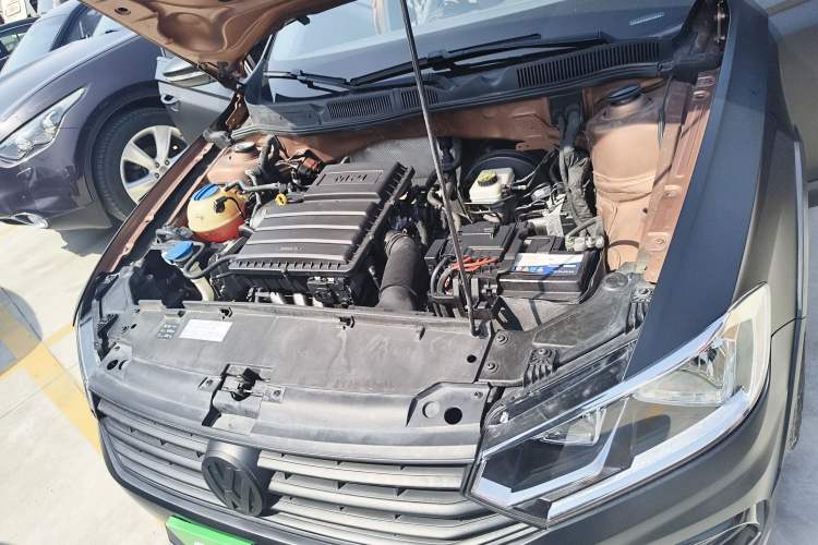 Used Volkswagen C-TREK 2017 1.6L Automatic Comfort Model Engine Bay