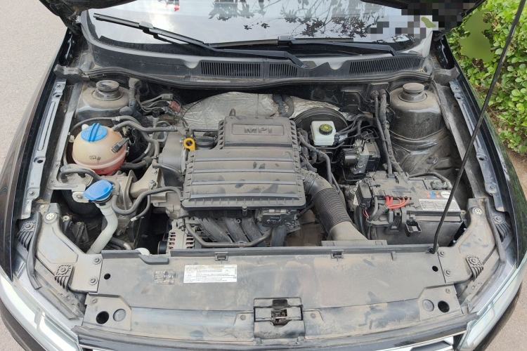 Used Volkswagen C-TREK 2017 1.6L Manual Comfort Model Engine Bay
