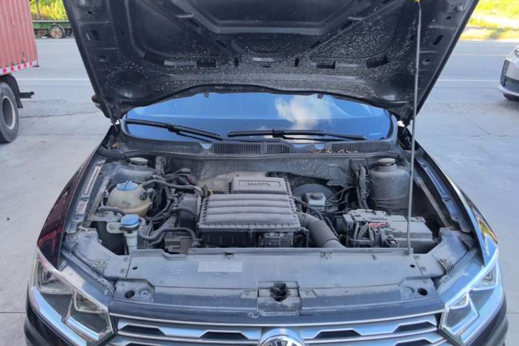 Used Volkswagen C-TREK 2017 1.6L Automatic Comfort Model Engine Bay