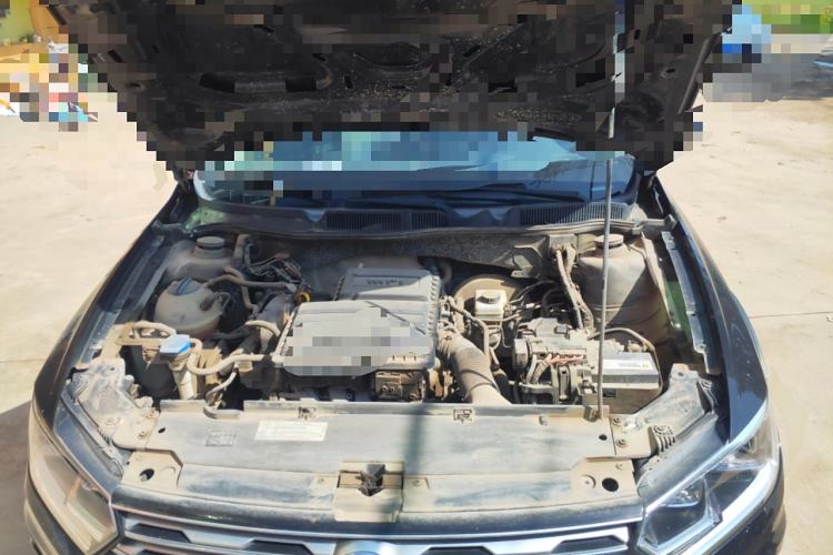 Used Volkswagen C-TREK 2017 1.6L Manual Comfort Model Engine Bay