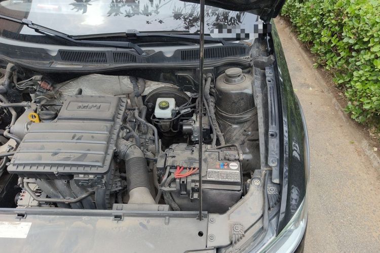 Used Volkswagen C-TREK 2017 1.6L Manual Comfort Model Engine Bay Left