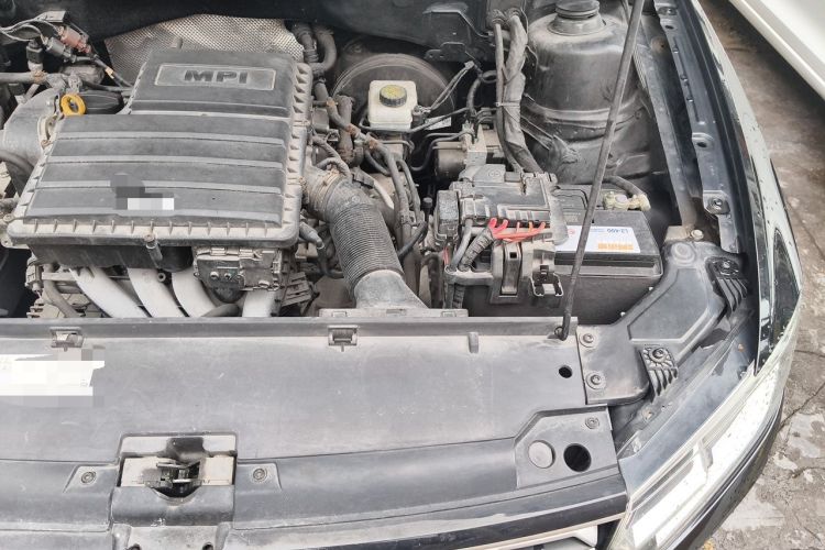 Used Volkswagen C-TREK 2017 1.6L Automatic Comfort Model Engine Bay Left