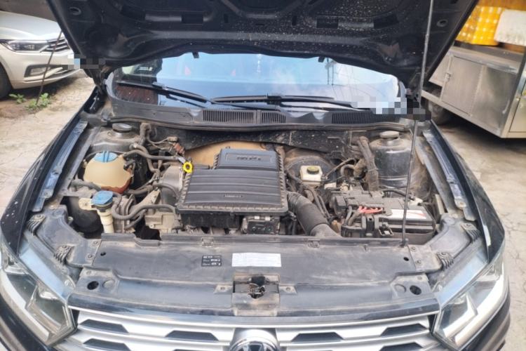 Used Volkswagen C-TREK 2017 1.6L Automatic Comfort Model Engine Bay