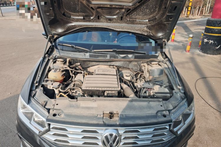 Used Volkswagen C-TREK 2017 1.6L Automatic Luxury Model Engine Bay