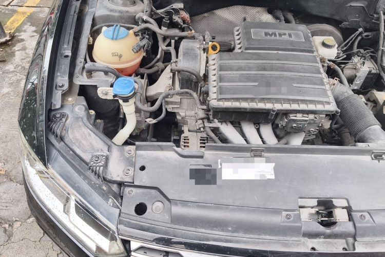 Used Volkswagen C-TREK 2017 1.6L Automatic Comfort Model Engine Bay Right